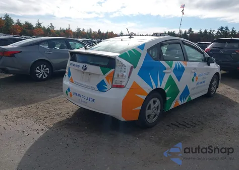 2011 Toyota Prius Three z USA, uszkodzony, nr VIN JTDKN3DU7B0259158